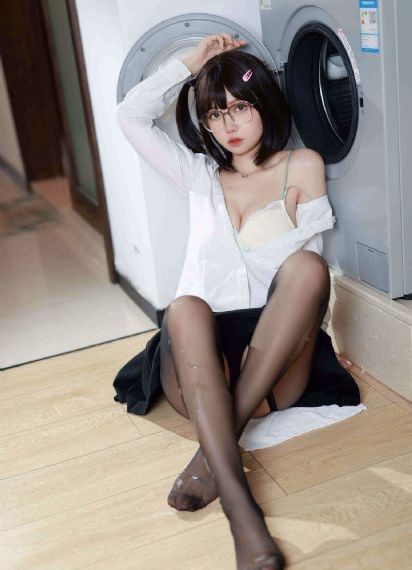 光屁股美女跳舞视频免费观看_蓝光超清免费观看
