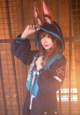 欧美女人伦交之完整版_BD在线观看